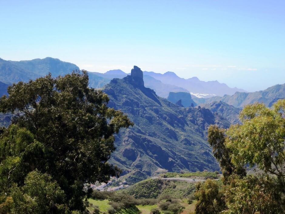 Vue des montagnes de l'île de Gran Canaria aux Canaries en Espagne.