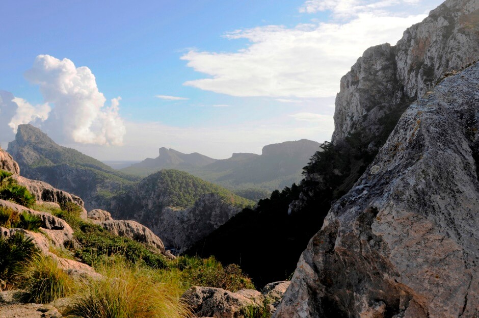 Vue des montagnes de l'île de Majorque aux Baléares en Espagne.