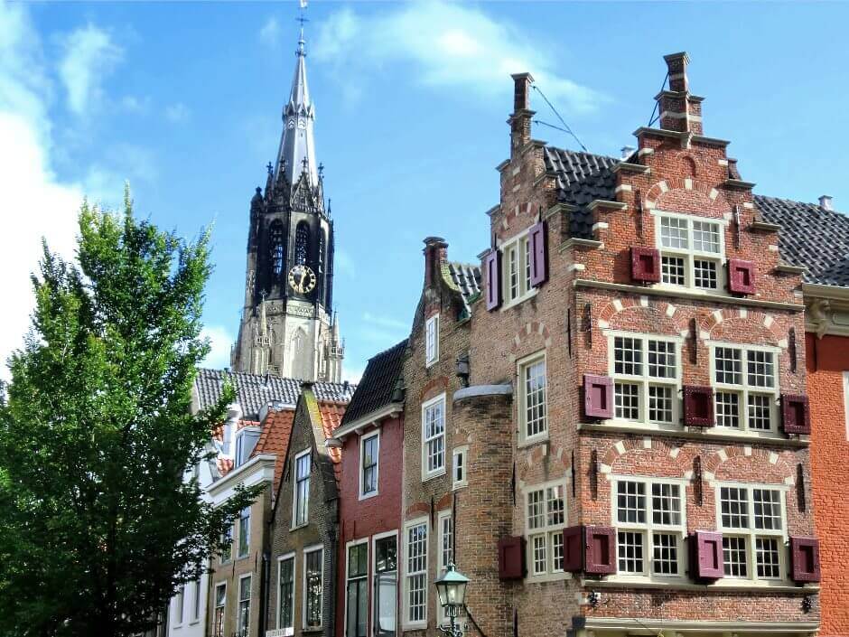 Le clocher d'une église de Delft.