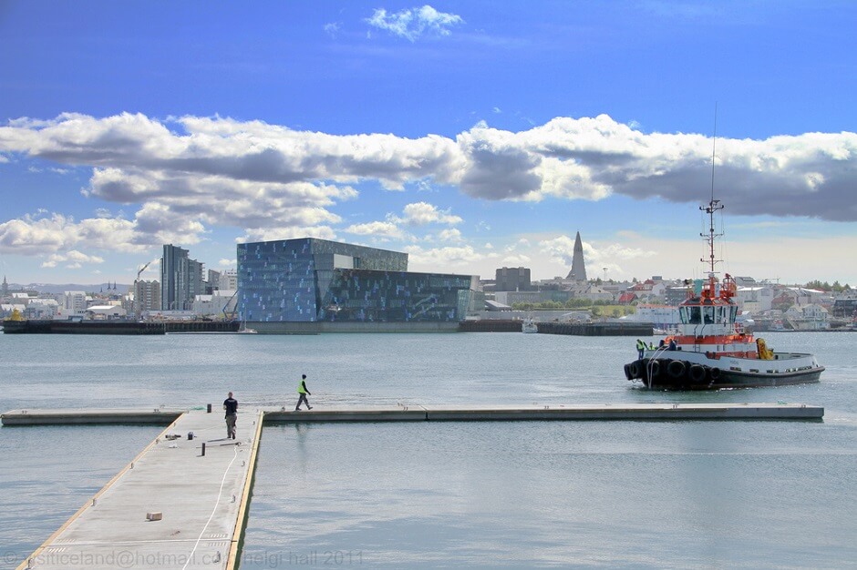 Vue du port de Reykjavik en Islande.