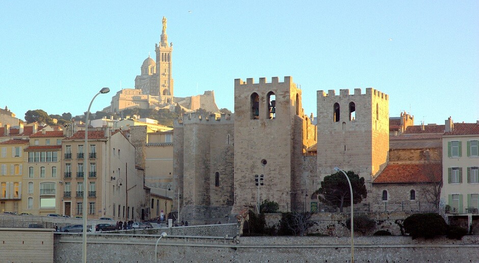 Vue de l'abbaye de Marseille.