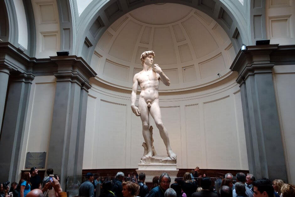 La statue de David par Michel-Ange à la Galerie de l'Académie.