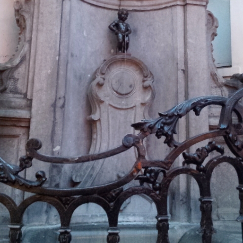 Vue du Manneken Pis à Bruxelles.