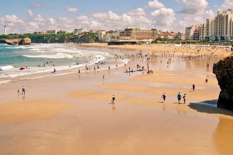 Une plage à Biarritz.