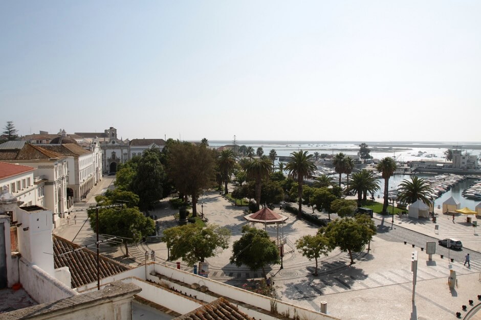 Vue de la ville de Faro au Portugal.