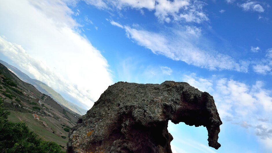 Vue d'un rocher en forme d'éléphant,