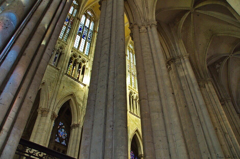 Vue intérieure de la cathédrale de Beauvais.