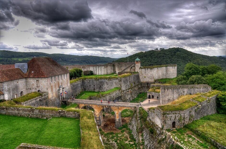 Vue de la citadelle de Besançon.