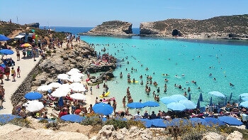 Baignade au Blue Lagoon à Comino.