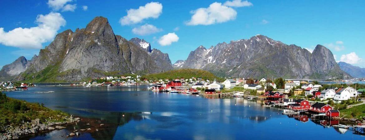 Un village de pêcheur aux îles Lofoten.