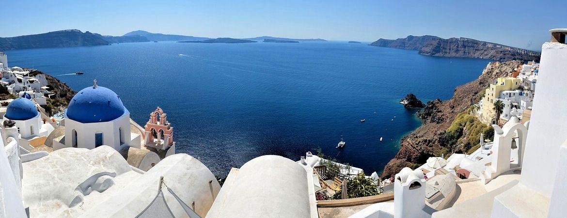 Vue panoramique de l'île de Santorin en Grèce.