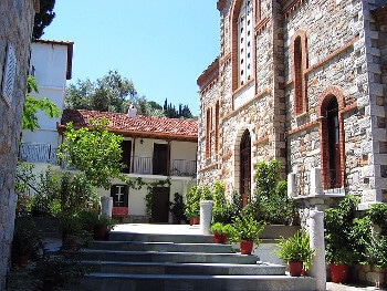 Une église à Skopelos.