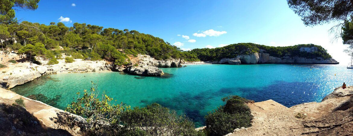 Vue d'une plage à Minorque.