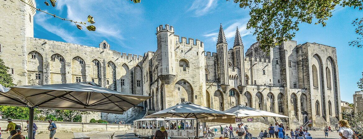 Le palais des papes.