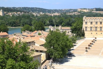 Vue depuis le palais des papes d'Avignon.