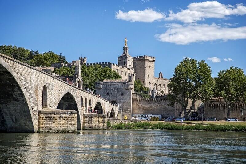 Panorama sur Avignon depuis le pont.