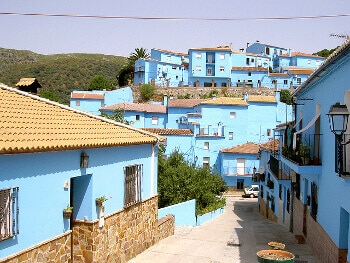 Village bleu en Andalousie.