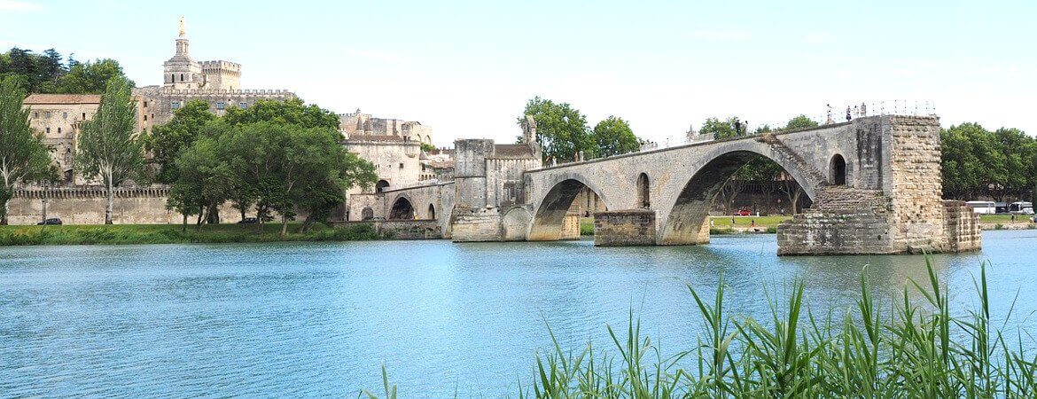 Vue du pont d'Avignon.