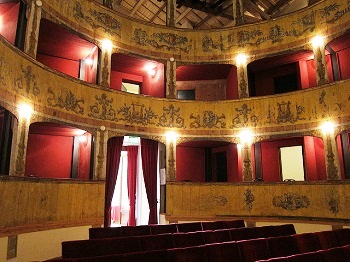 Intérieur d'un théâtre en Sicile.