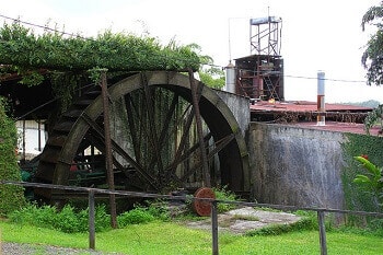 Distillerie de rhum en Guadeloupe.