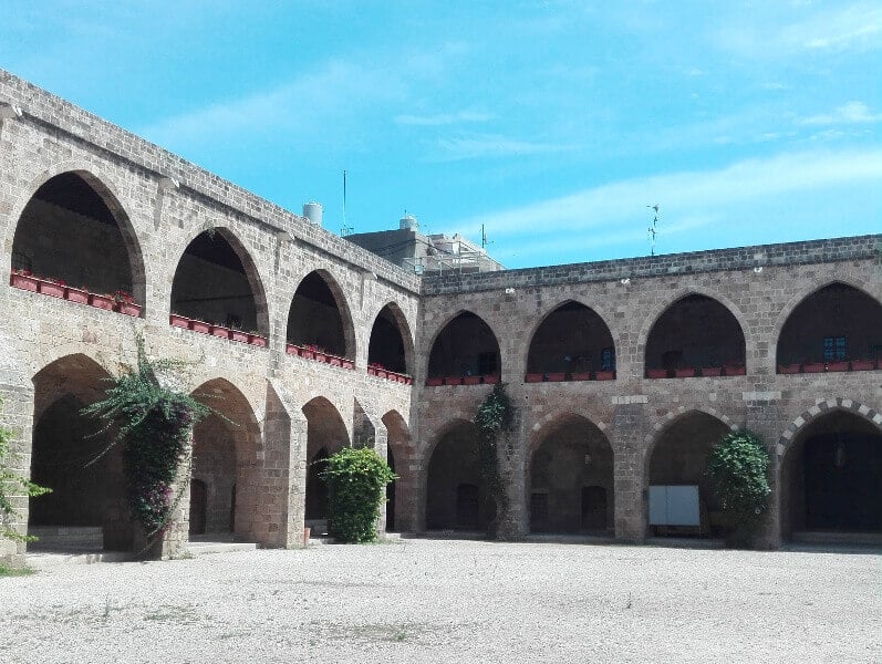 Une cour intérieure au Liban.