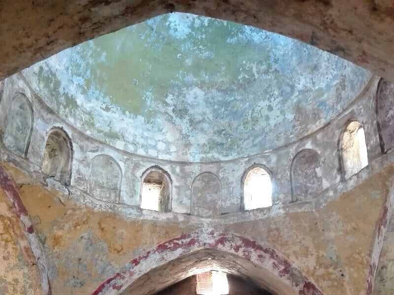 Ancien bain au Liban.