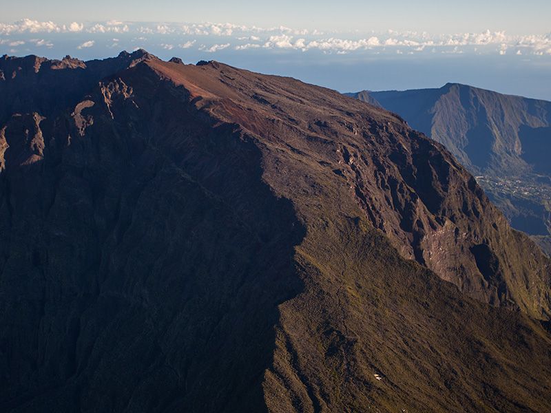 Sommet d'un ancien volcan à La Réunion.