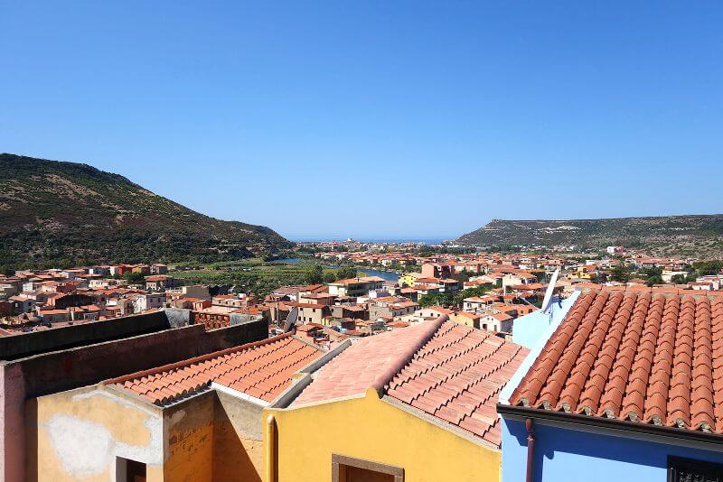 Maisons colorées en Sardaigne.