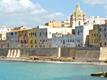 Vue sur la ville de Trapani en Sicile.