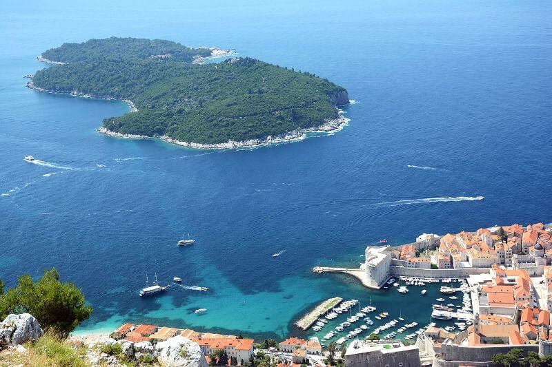 Vue aérienne du port de Dubrovnik.