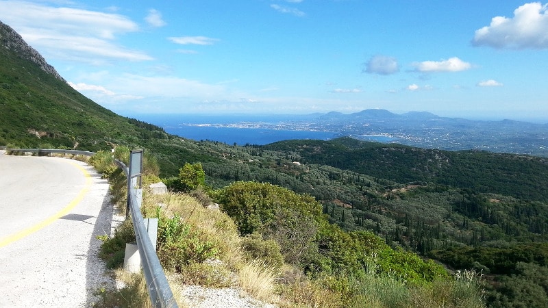 Une route à Corfou.