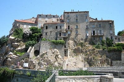 Vue de Sartène en Corse du Sud.